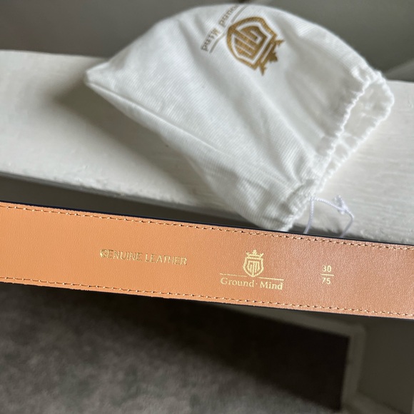 Men's Navy Leather Belt - Picture 3 of 3